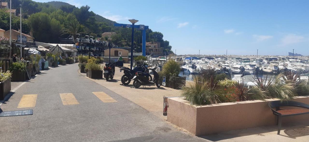 Petit Coin De Paradis Au Soleil Pres De La Mer Saint-Cyr-sur-Mer Exterior photo